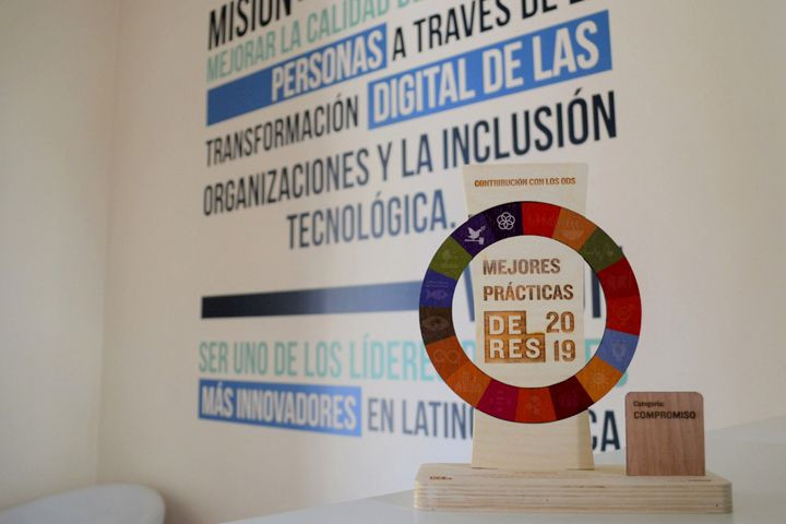 Premio Reconocimiento DERES